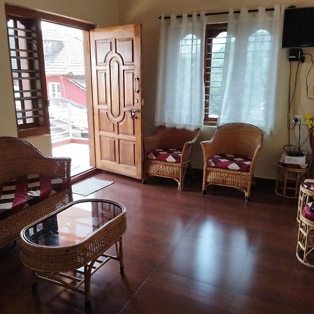Hidden Gem Home Stay Madikeri Luaran gambar